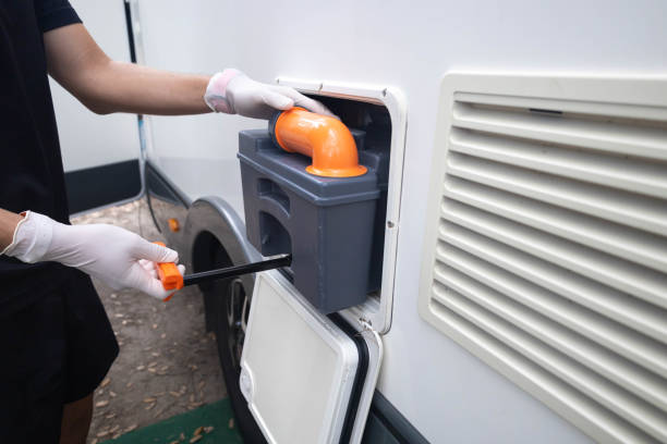 Best Porta potty rental near me  in Holland, OH